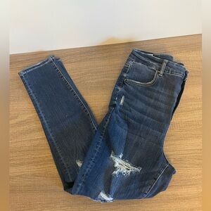 AE Ripped Skinny Jeans NWOT